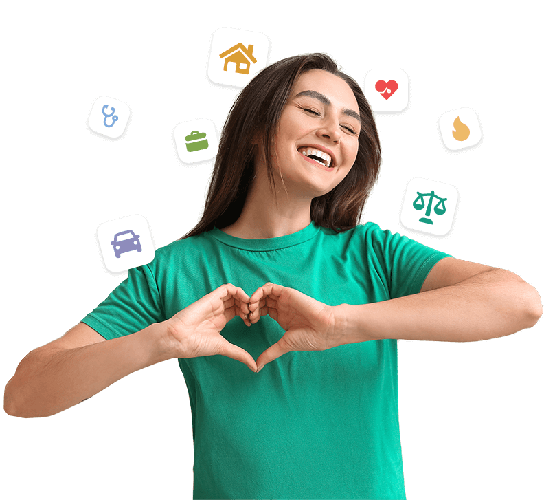 Image d'une femme heureuse d'être assurée