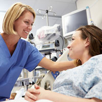Image d'une patiente prise en charge dans un hopital